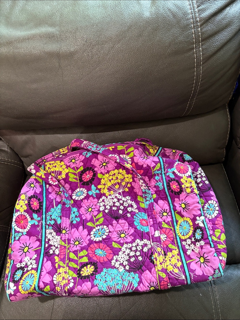 Vera Bradley large travel bag in flutterby print